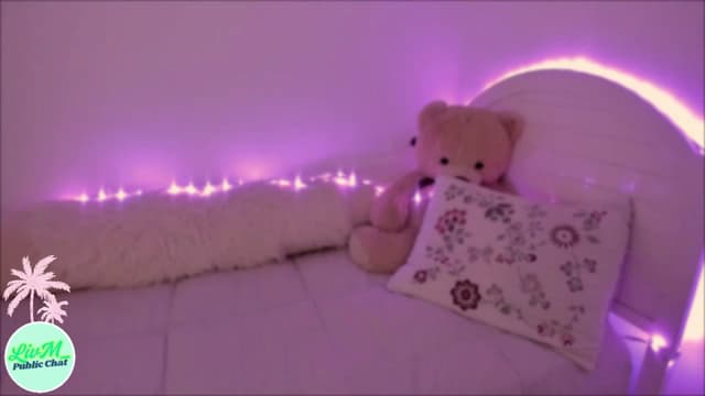Gallery image thumbnail from LivM_'s myfreecams stream on, 03/26/2025, 09:08 image 18 of 20