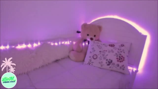 Gallery image thumbnail from LivM_'s myfreecams stream on, 03/28/2025, 08:01 image 10 of 20