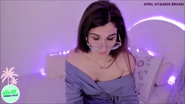 Gallery image thumbnail from LivM_'s myfreecams stream on, 04/01/2025, 08:26 image 17 of 20