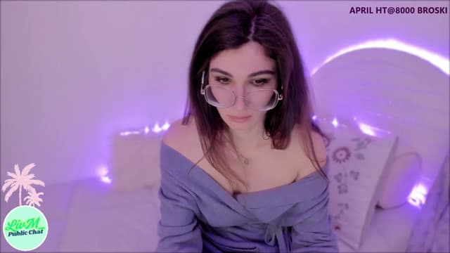 Gallery image thumbnail from LivM_'s myfreecams stream on, 04/01/2025, 08:26 image 15 of 20