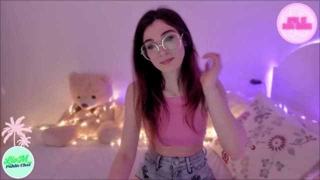 Gallery image thumbnail from LivM_'s myfreecams stream on, 04/04/2025, 11:49 image 5 of 20
