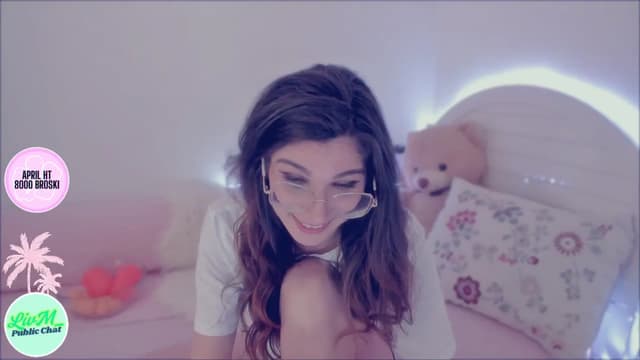 Gallery image thumbnail from LivM_'s myfreecams stream on, 04/17/2025, 08:44 image 20 of 20