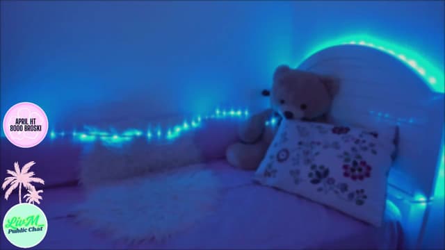 Gallery image thumbnail from LivM_'s myfreecams stream on, 04/23/2025, 08:27 image 15 of 20