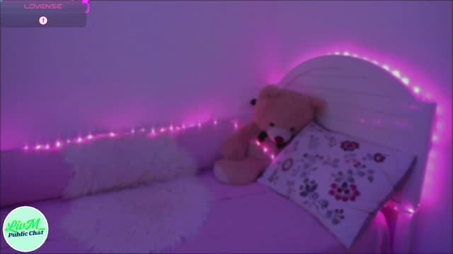 Gallery image thumbnail from LivM_'s myfreecams stream on, 05/05/2025, 08:28 image 12 of 20