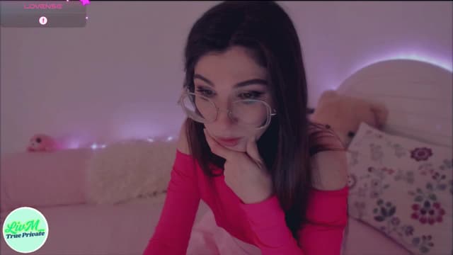 Gallery image thumbnail from LivM_'s myfreecams stream on, 05/11/2025, 08:48 image 8 of 20