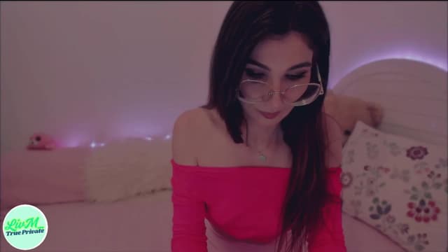 Gallery image thumbnail from LivM_'s myfreecams stream on, 05/11/2025, 08:48 image 7 of 20