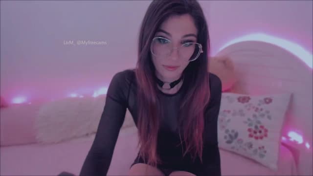 Gallery image thumbnail from LivM_'s myfreecams stream on, 05/12/2025, 07:04 image 1 of 20