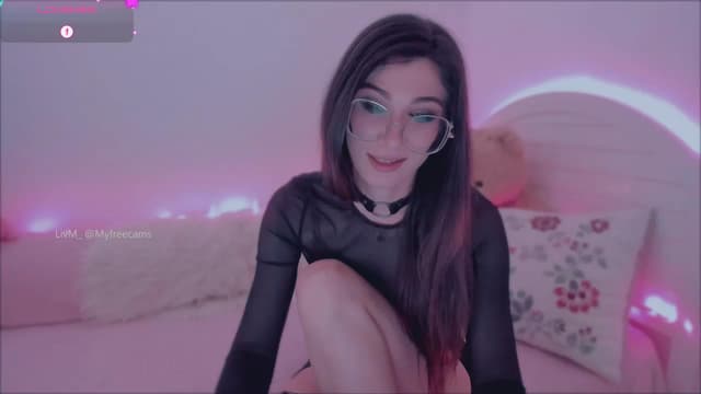 Gallery image thumbnail from LivM_'s myfreecams stream on, 05/12/2025, 08:05 image 1 of 20