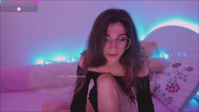 Gallery image thumbnail from LivM_'s myfreecams stream on, 05/14/2025, 08:39 image 6 of 20