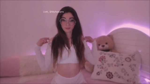 Gallery image thumbnail from LivM_'s myfreecams stream on, 06/02/2025, 07:10 image 5 of 20
