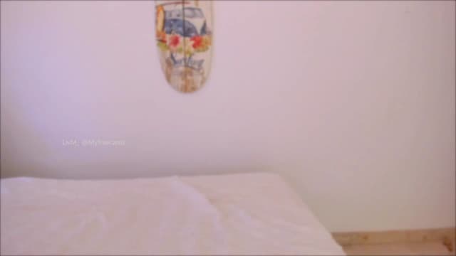 Gallery image thumbnail from LivM_'s myfreecams stream on, 07/06/2025, 08:27 image 10 of 20