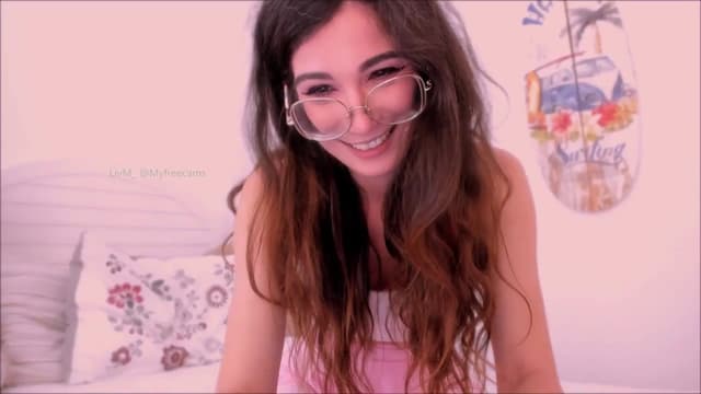 Gallery image thumbnail from LivM_'s myfreecams stream on, 09/06/2025, 08:36 image 16 of 20