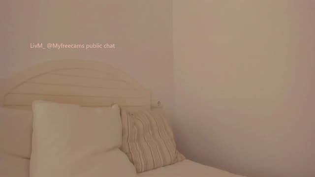Gallery image thumbnail from LivM_'s myfreecams stream on, 10/24/2025, 08:13 image 16 of 20