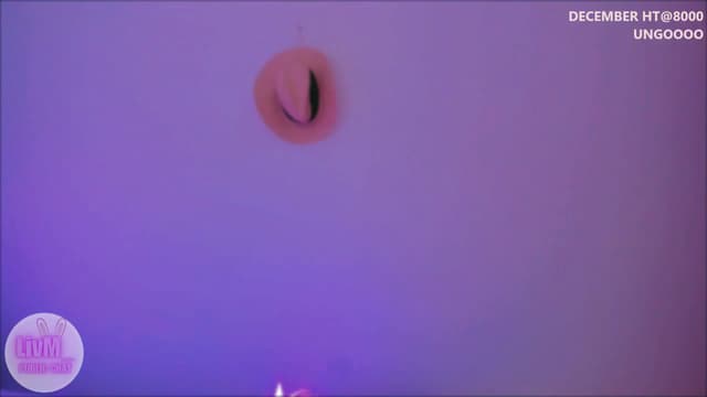 Gallery image thumbnail from LivM_'s myfreecams stream on, 12/14/2025, 10:48 image 5 of 20