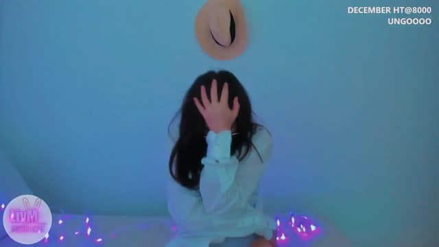 Gallery image thumbnail from LivM_'s myfreecams stream on, 12/26/2025, 11:41 image 9 of 20