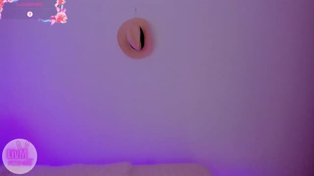 Gallery image thumbnail from LivM_'s myfreecams stream on, 01/14/2026, 09:37 image 5 of 20