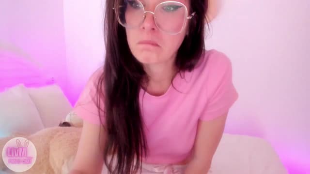 Gallery image thumbnail from LivM_'s myfreecams stream on, 01/31/2026, 10:58 image 2 of 20