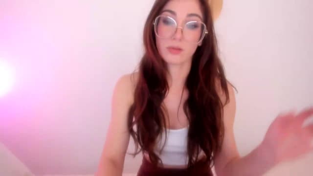 Gallery image thumbnail from LivM_'s myfreecams stream on, 05/05/2026, 08:03 image 18 of 20