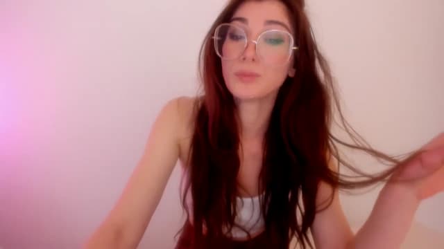 Gallery image thumbnail from LivM_'s myfreecams stream on, 05/05/2026, 08:38 image 11 of 20