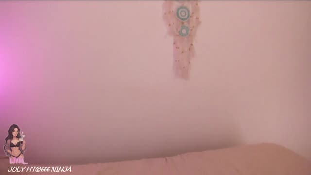 Gallery image thumbnail from LivM_'s myfreecams stream on, 07/03/2026, 08:54 image 16 of 20