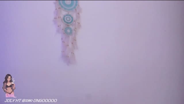 Gallery image thumbnail from LivM_'s myfreecams stream on, 07/10/2026, 07:53 image 9 of 20