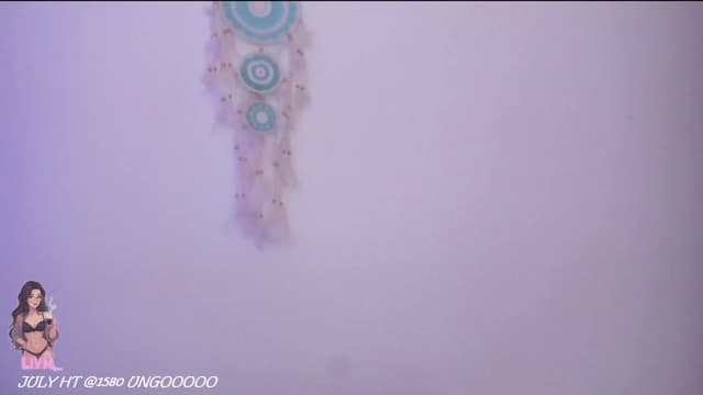 Gallery image thumbnail from LivM_'s myfreecams stream on, 07/10/2026, 07:53 image 10 of 20