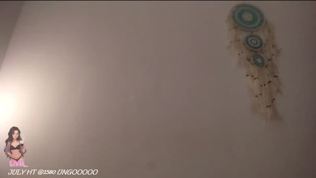 Gallery image thumbnail from LivM_'s myfreecams stream on, 07/12/2026, 07:53 image 8 of 20