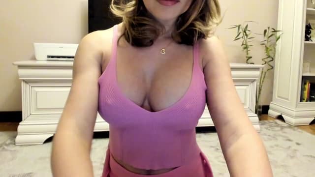 Gallery image thumbnail from Lu126's myfreecams stream on, 11/25/2022, 05:24 image 2 of 20