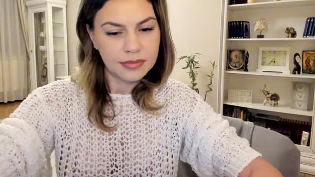 Gallery image thumbnail from Lu126's myfreecams stream on, 12/04/2022, 03:57 image 15 of 20
