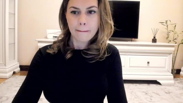 Gallery image thumbnail from Lu126's myfreecams stream on, 12/05/2022, 03:52 image 17 of 20