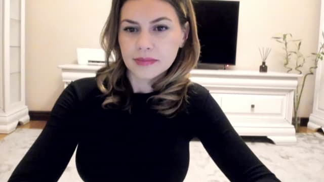Gallery image thumbnail from Lu126's myfreecams stream on, 12/05/2022, 03:52 image 9 of 20