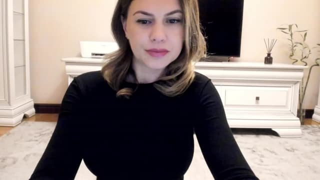 Gallery image thumbnail from Lu126's myfreecams stream on, 12/05/2022, 04:40 image 15 of 20