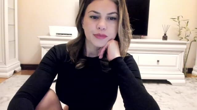 Gallery image thumbnail from Lu126's myfreecams stream on, 12/05/2022, 04:40 image 4 of 20