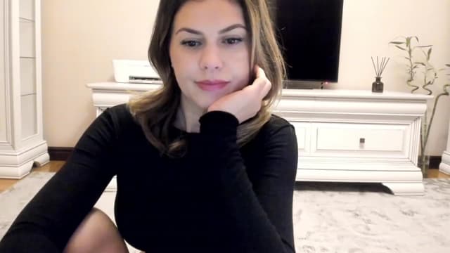 Gallery image thumbnail from Lu126's myfreecams stream on, 12/05/2022, 04:40 image 10 of 20