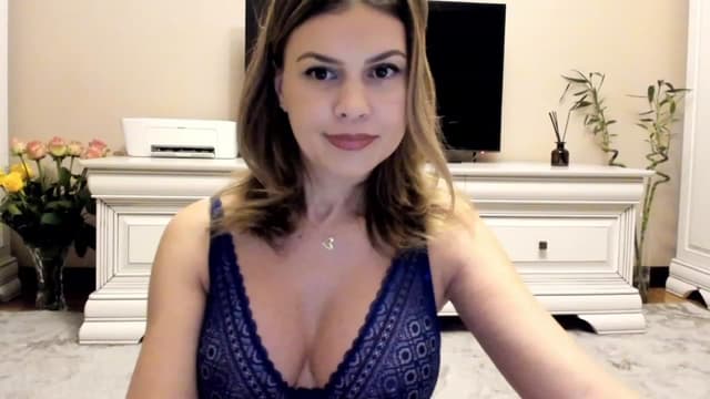 Gallery image thumbnail from Lu126's myfreecams stream on, 12/08/2022, 04:59 image 7 of 20