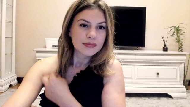 Gallery image thumbnail from Lu126's myfreecams stream on, 12/13/2022, 04:45 image 9 of 20