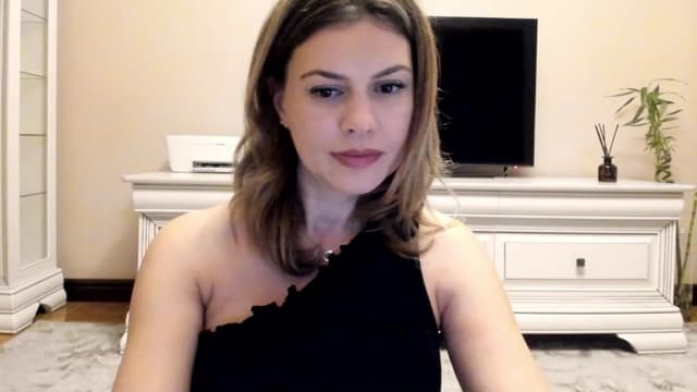 Gallery image thumbnail from Lu126's myfreecams stream on, 12/13/2022, 04:45 image 19 of 20