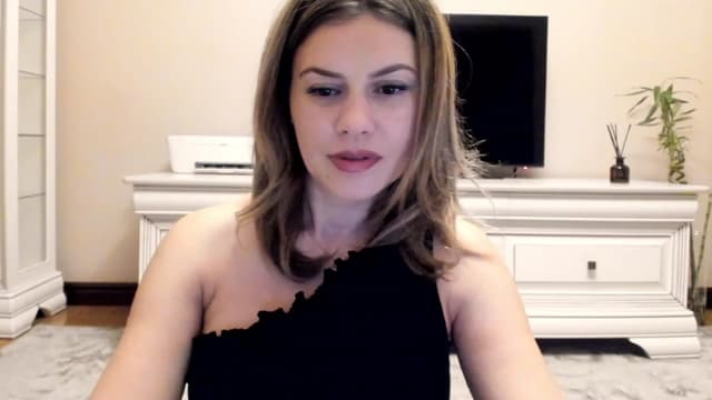 Gallery image thumbnail from Lu126's myfreecams stream on, 12/13/2022, 04:45 image 14 of 20