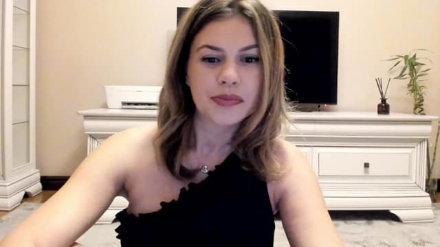 Gallery image thumbnail from Lu126's myfreecams stream on, 12/13/2022, 04:45 image 10 of 20