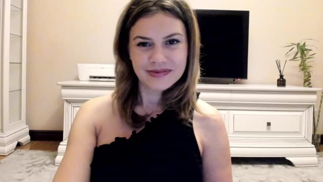 Gallery image thumbnail from Lu126's myfreecams stream on, 12/13/2022, 04:45 image 17 of 20