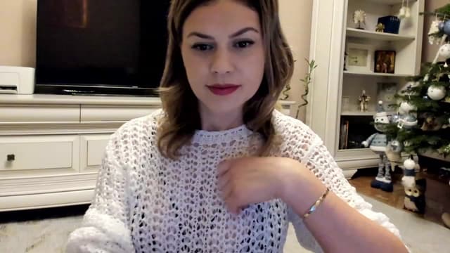 Gallery image thumbnail from Lu126's myfreecams stream on, 12/18/2022, 04:17 image 5 of 20