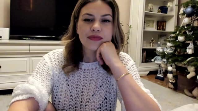 Gallery image thumbnail from Lu126's myfreecams stream on, 12/18/2022, 05:15 image 1 of 20