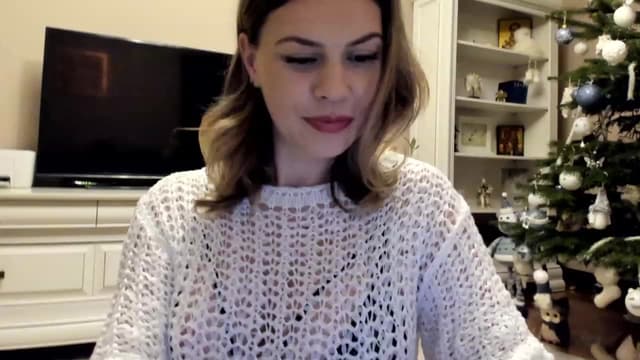 Gallery image thumbnail from Lu126's myfreecams stream on, 12/18/2022, 05:15 image 17 of 20