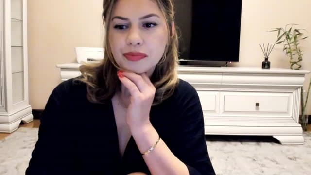 Gallery image thumbnail from Lu126's myfreecams stream on, 12/20/2022, 03:57 image 3 of 20