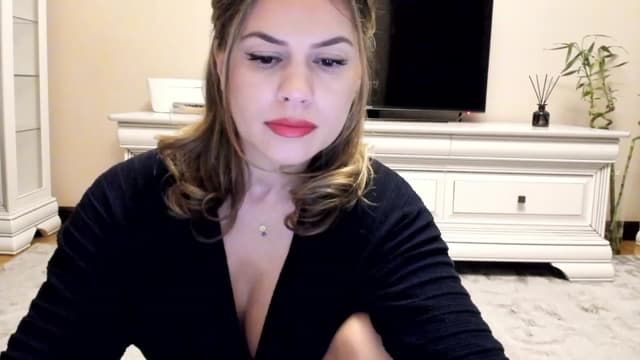 Gallery image thumbnail from Lu126's myfreecams stream on, 12/20/2022, 03:57 image 11 of 20