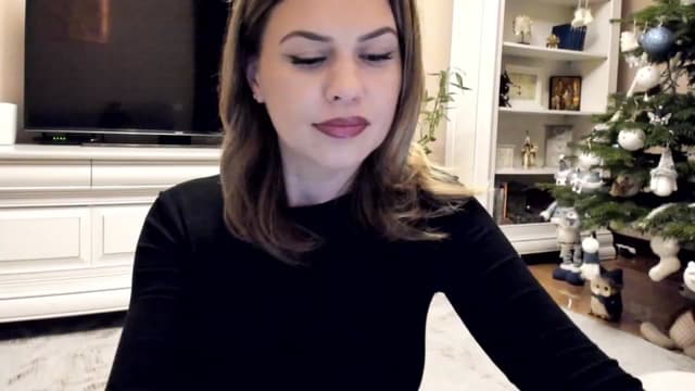 Gallery image thumbnail from Lu126's myfreecams stream on, 12/21/2022, 04:33 image 8 of 20