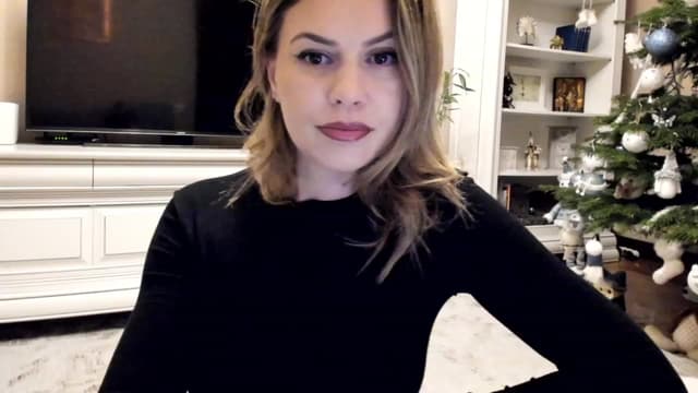 Gallery image thumbnail from Lu126's myfreecams stream on, 12/21/2022, 04:33 image 11 of 20