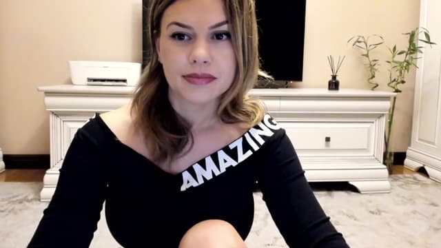 Gallery image thumbnail from Lu126's myfreecams stream on, 12/23/2022, 04:36 image 9 of 20