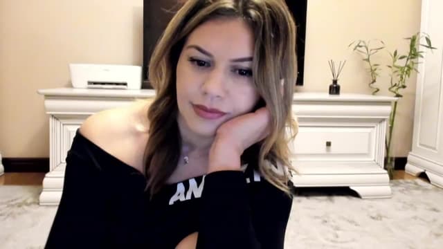 Gallery image thumbnail from Lu126's myfreecams stream on, 12/23/2022, 04:36 image 13 of 20