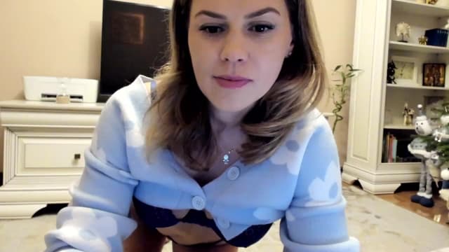 Gallery image thumbnail from Lu126's myfreecams stream on, 12/27/2022, 04:17 image 18 of 20